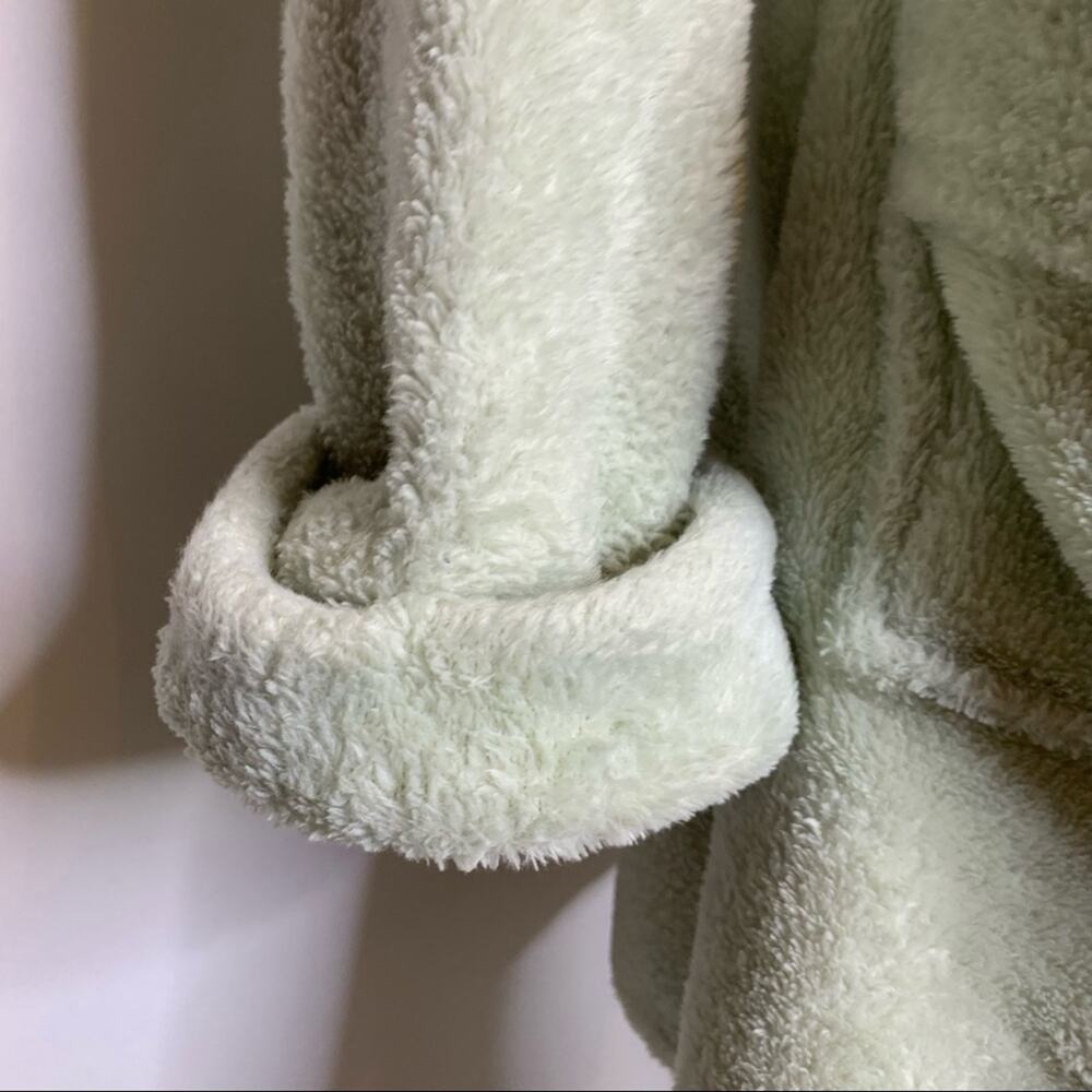 Wildfox light sage green Pillow Talker embroidered hooded robe size Large - Picture 7 of 13